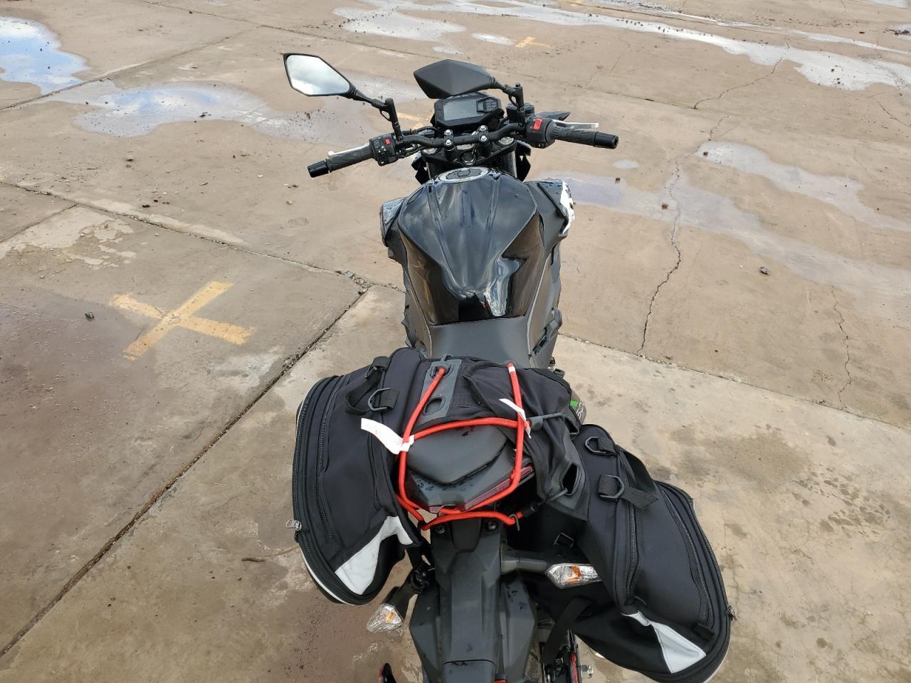 2025 Kawasaki Er500 - Фото 6