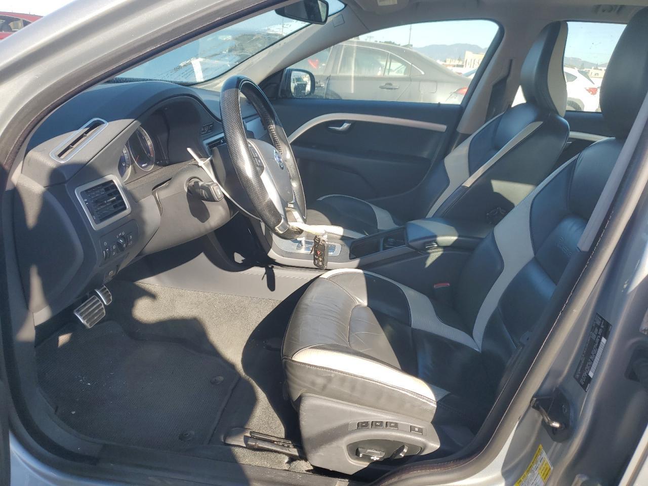 2010 Volvo V70 3.2 - Фото 7