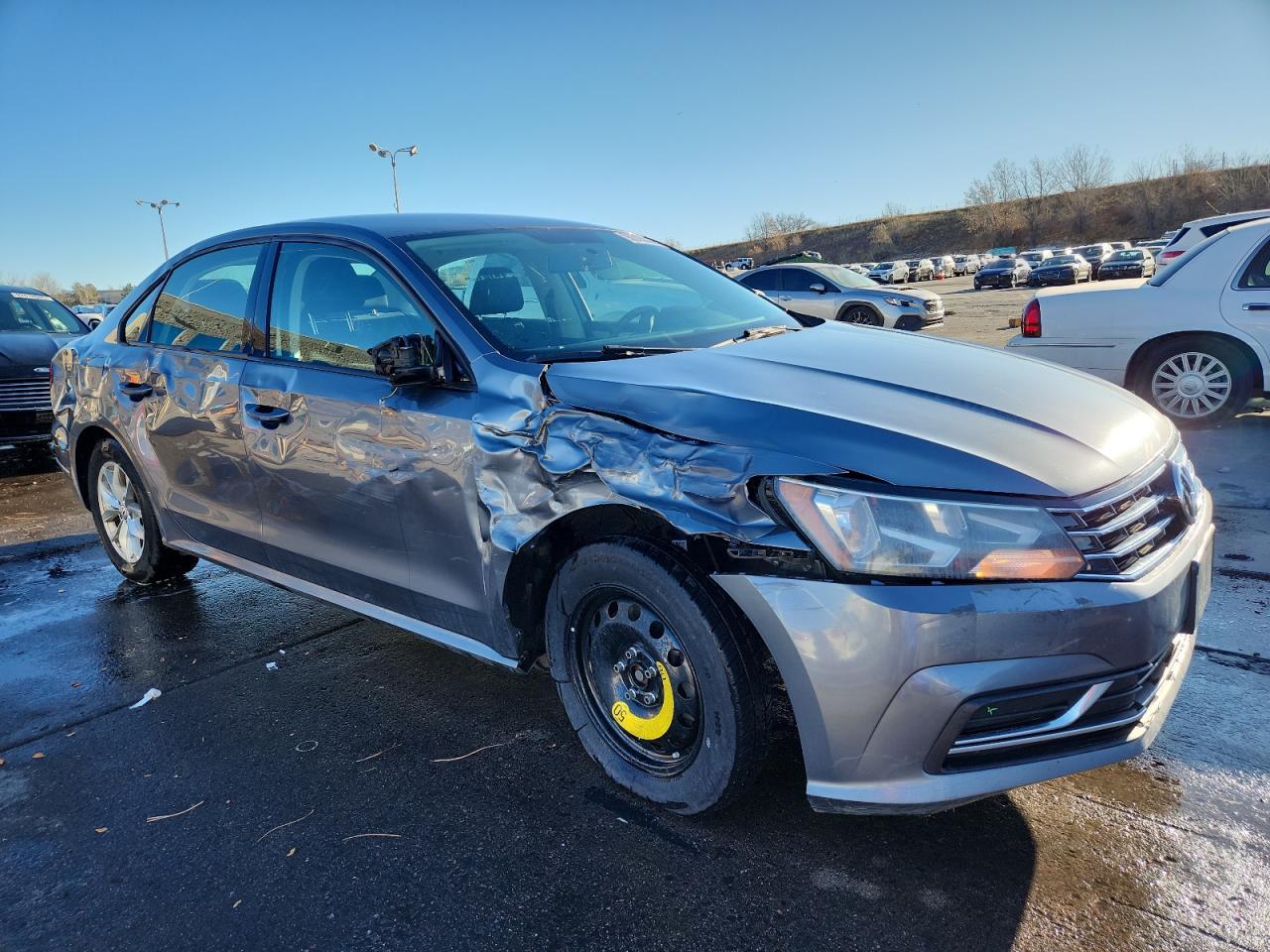 2018 Volkswagen Passat S - Фото 4