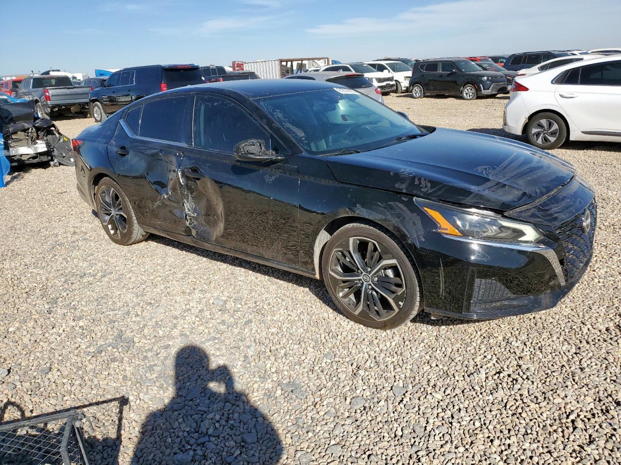 2023 Nissan Altima Sr - Image 4