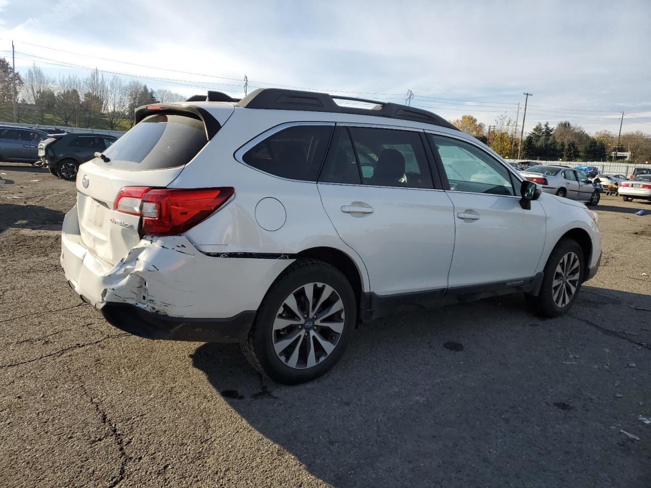 2016 Subaru Outback 2.5I Limited - Image 3