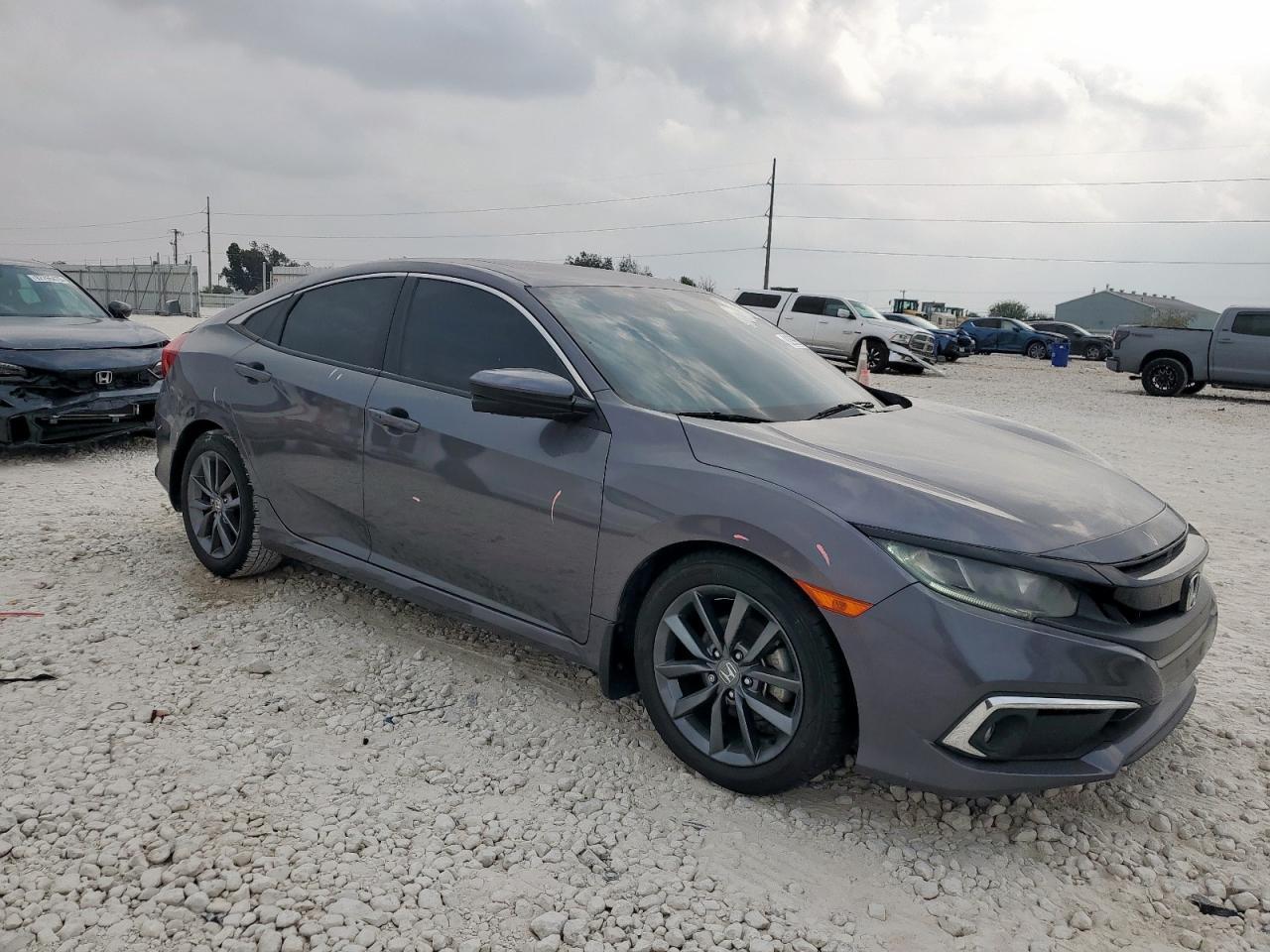 2019 Honda Civic Ex - Image 4