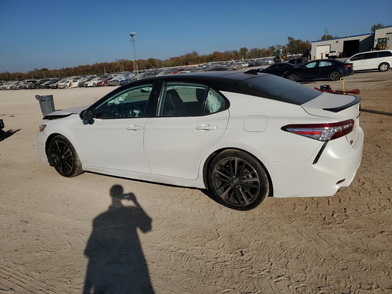 2020 Toyota Camry Xse - Image 2
