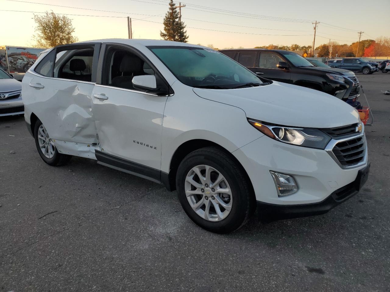 2021 Chevrolet Equinox Lt - Фото 4