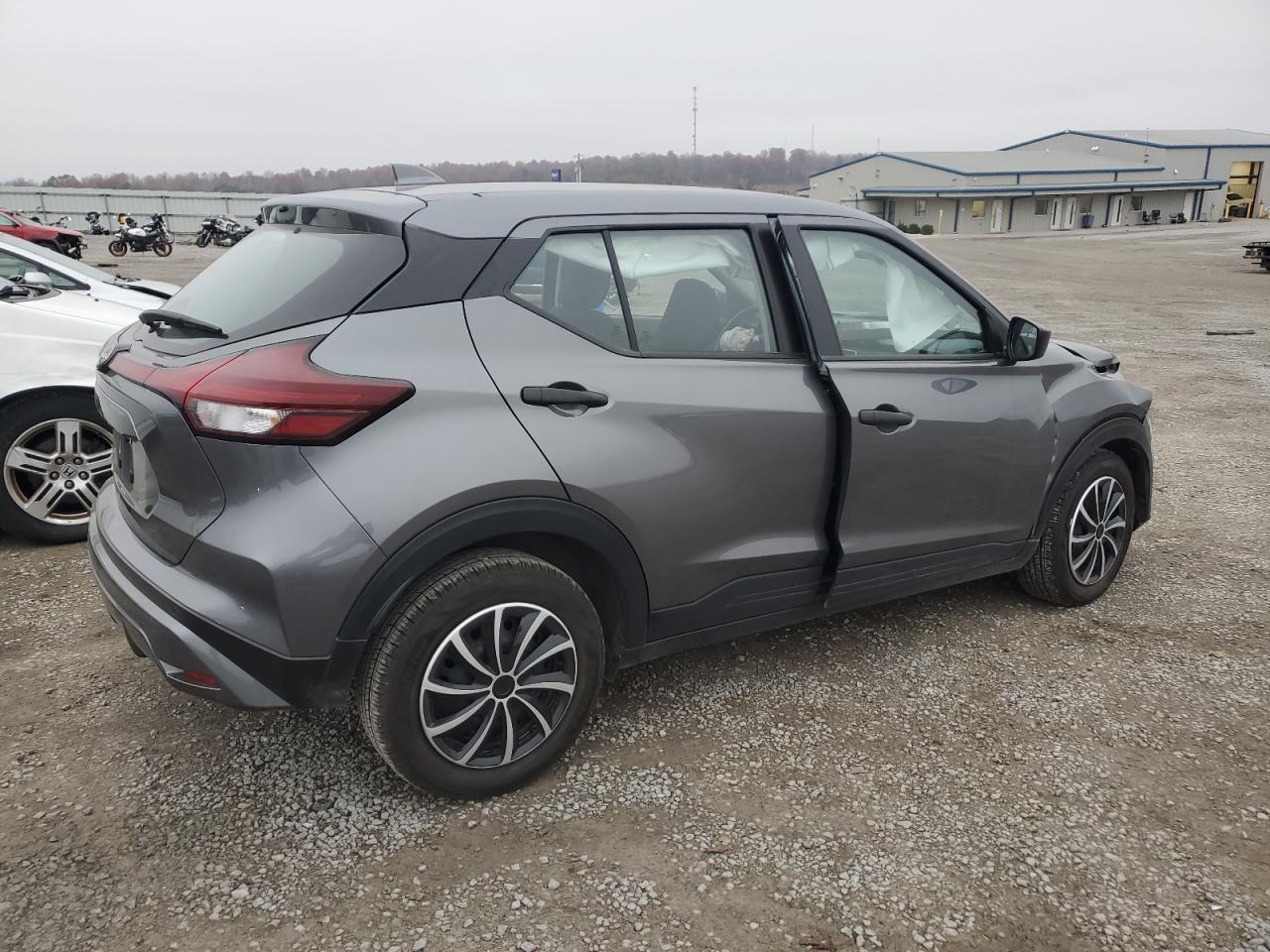 2024 Nissan Kicks S - Фото 3