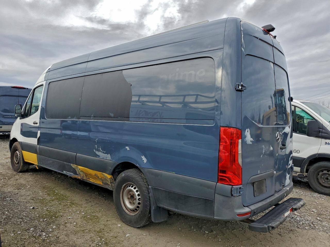 2019 Mercedes Benz Sprinter Delivery Van - Фото 2