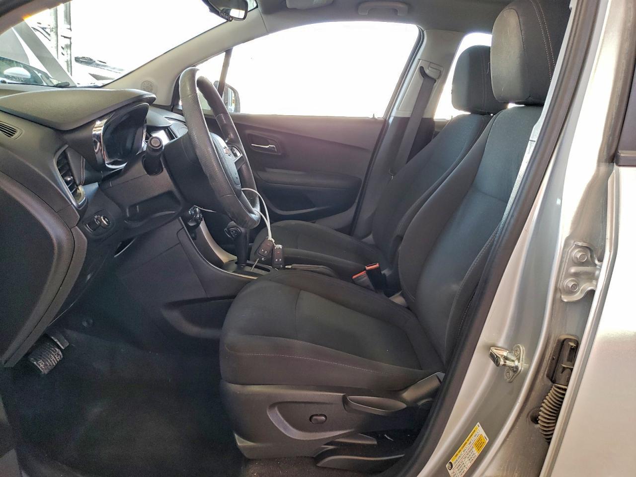 2017 Chevrolet Trax Ls - Image 7