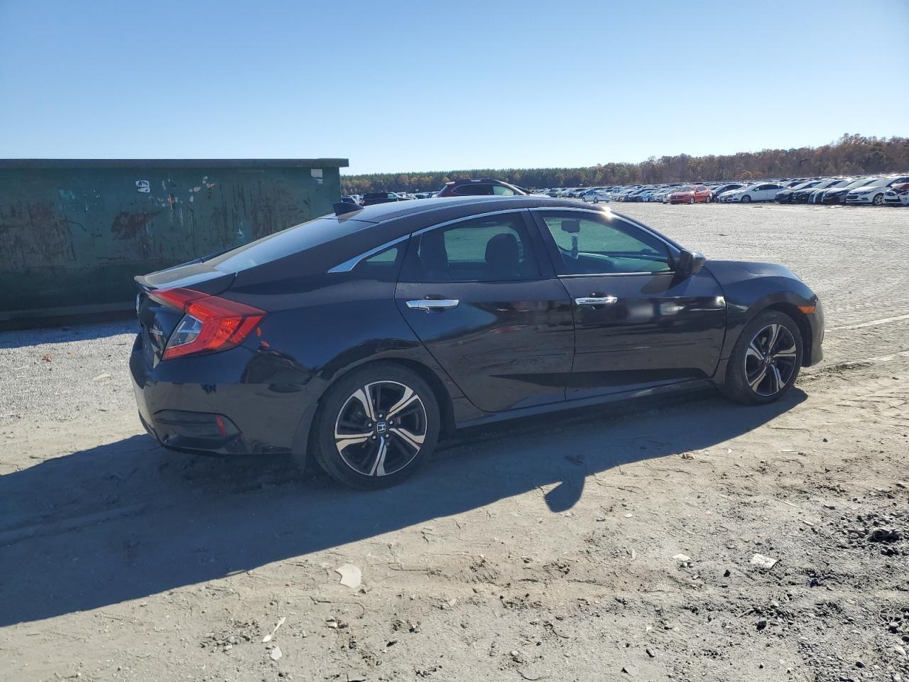 2016 Honda Civic Touring - Фото 3