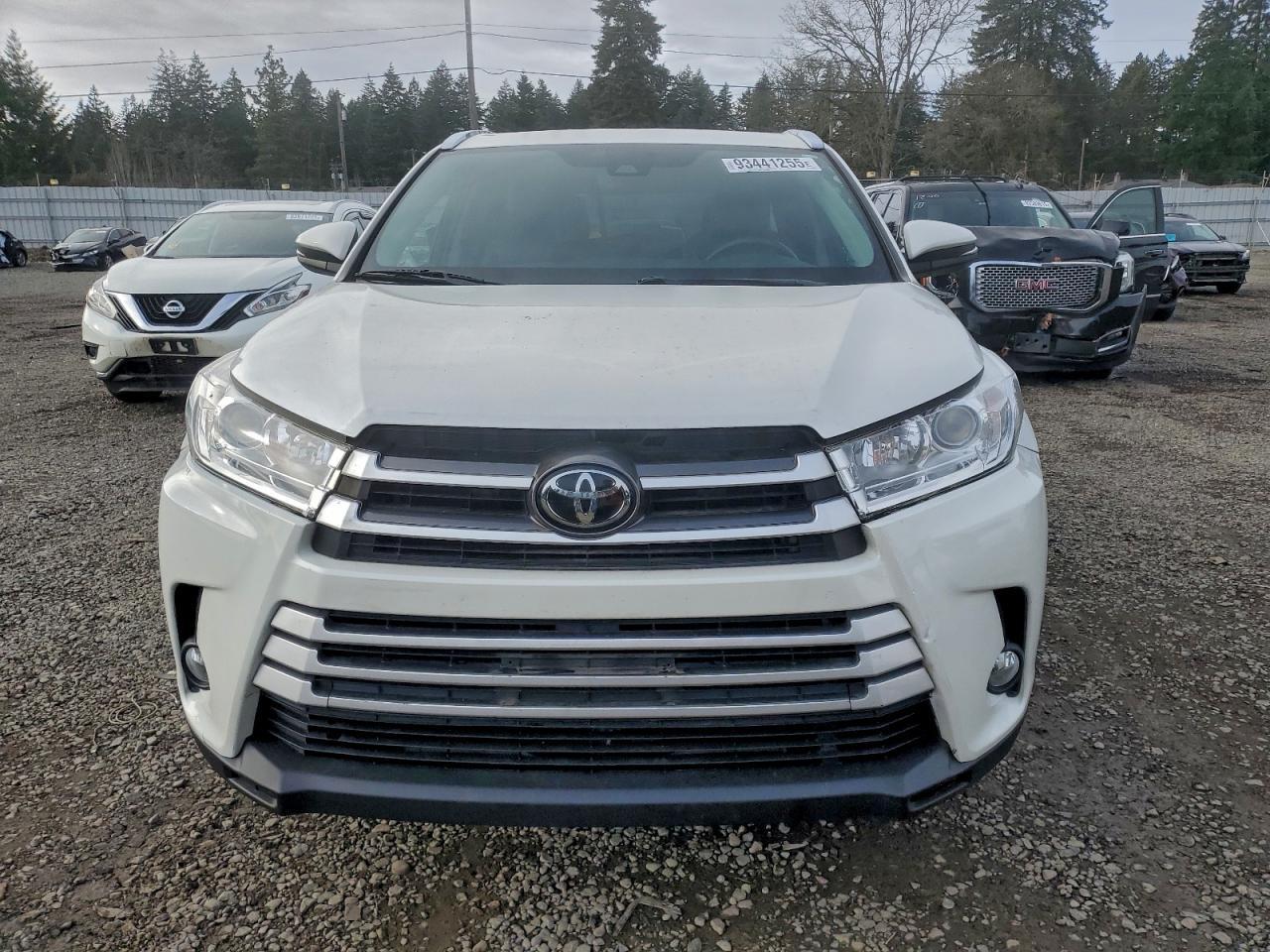 2019 Toyota Highlander Se - Фото 5