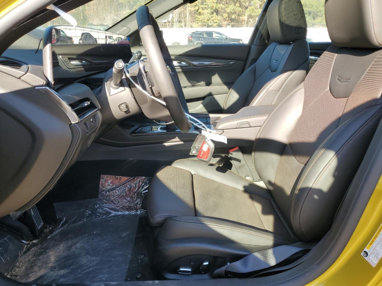 2026 Cadillac Ct5-V - Фото 7