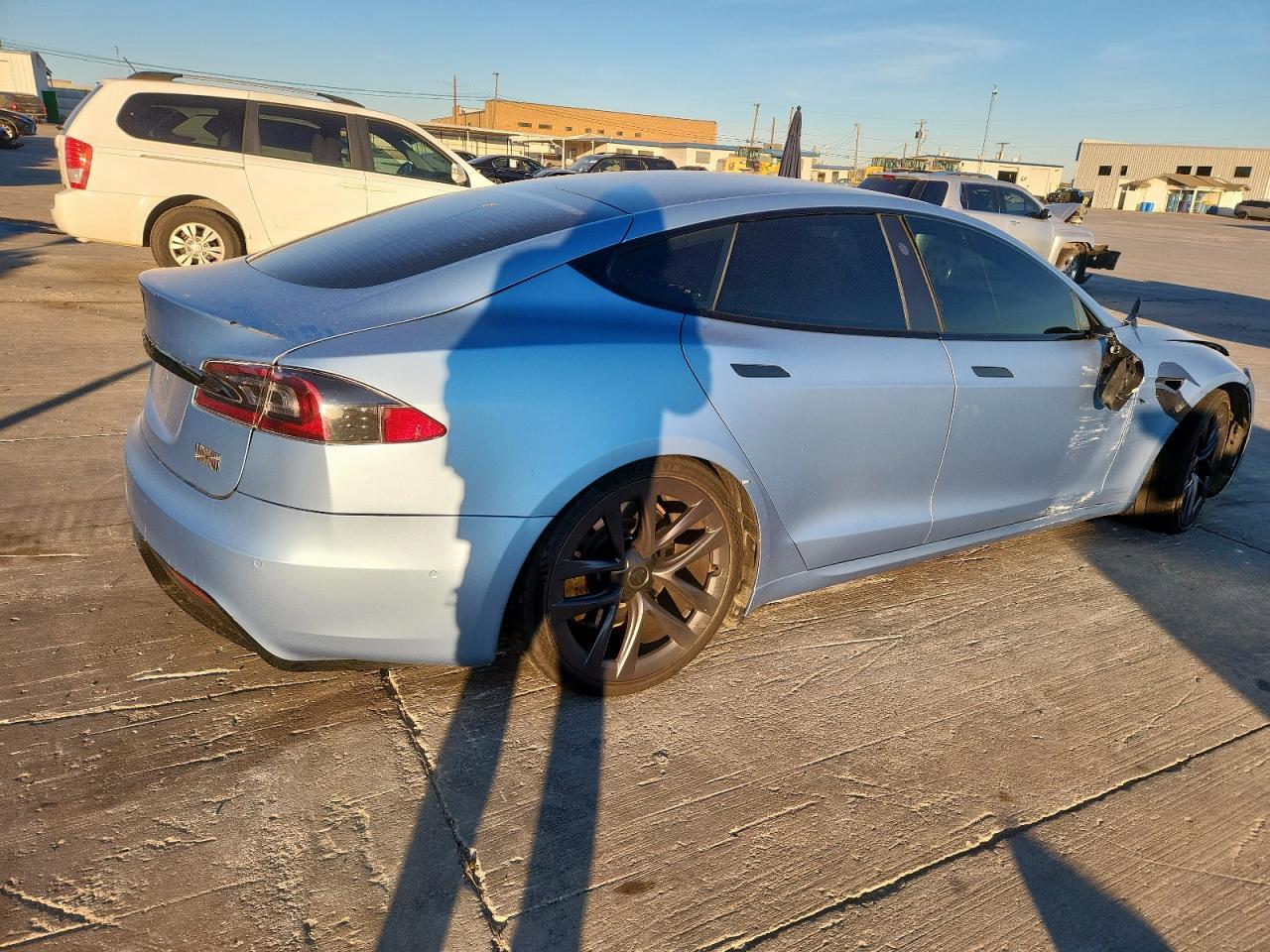 2022 Tesla Model S - Image 3