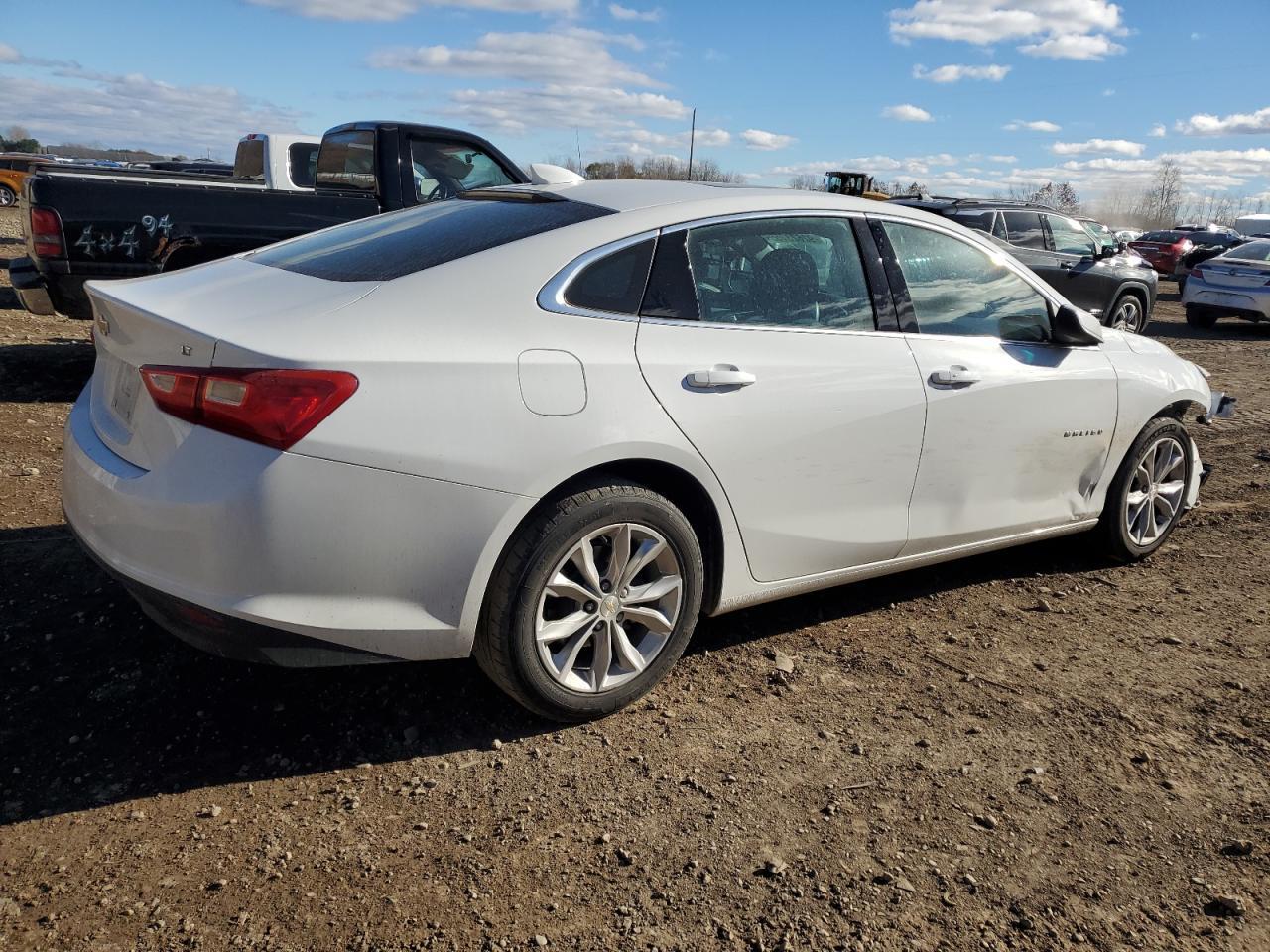 2023 Chevrolet Malibu Lt - Image 3
