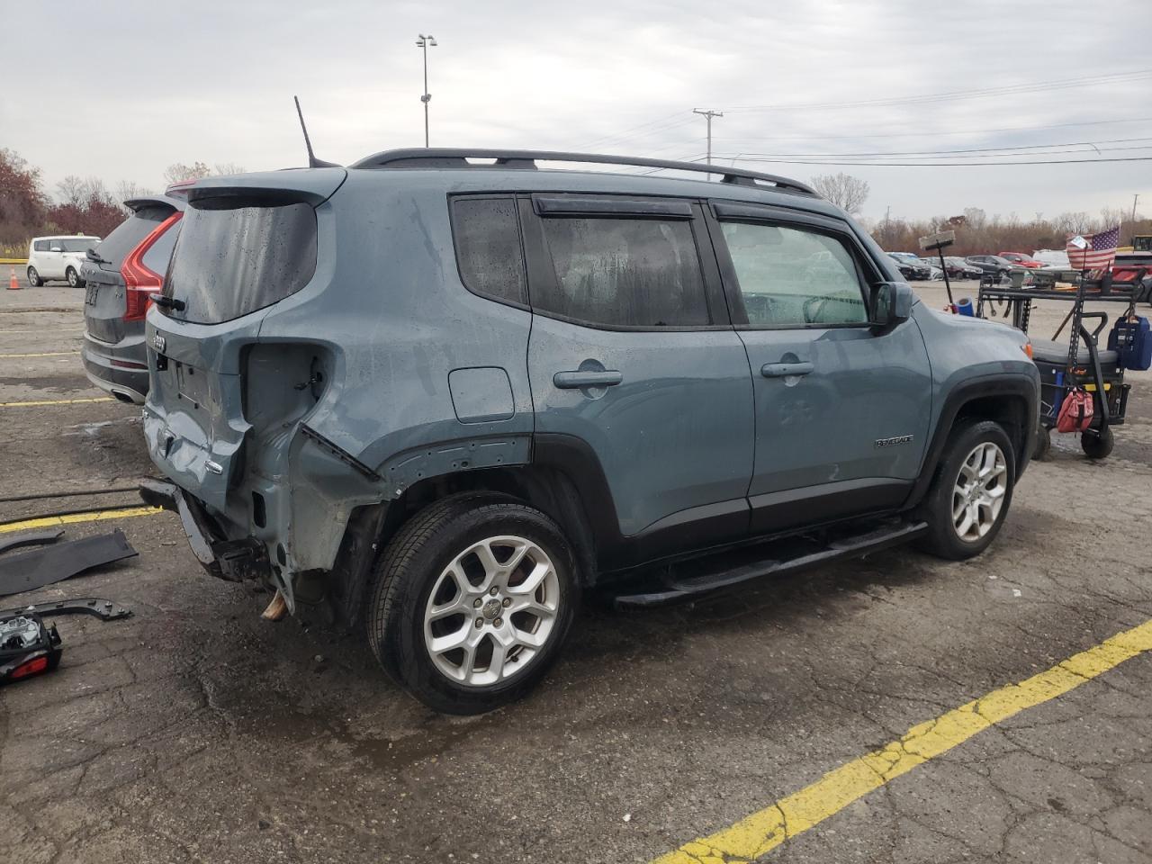 2018 Jeep Renegade Latitude - Image 3