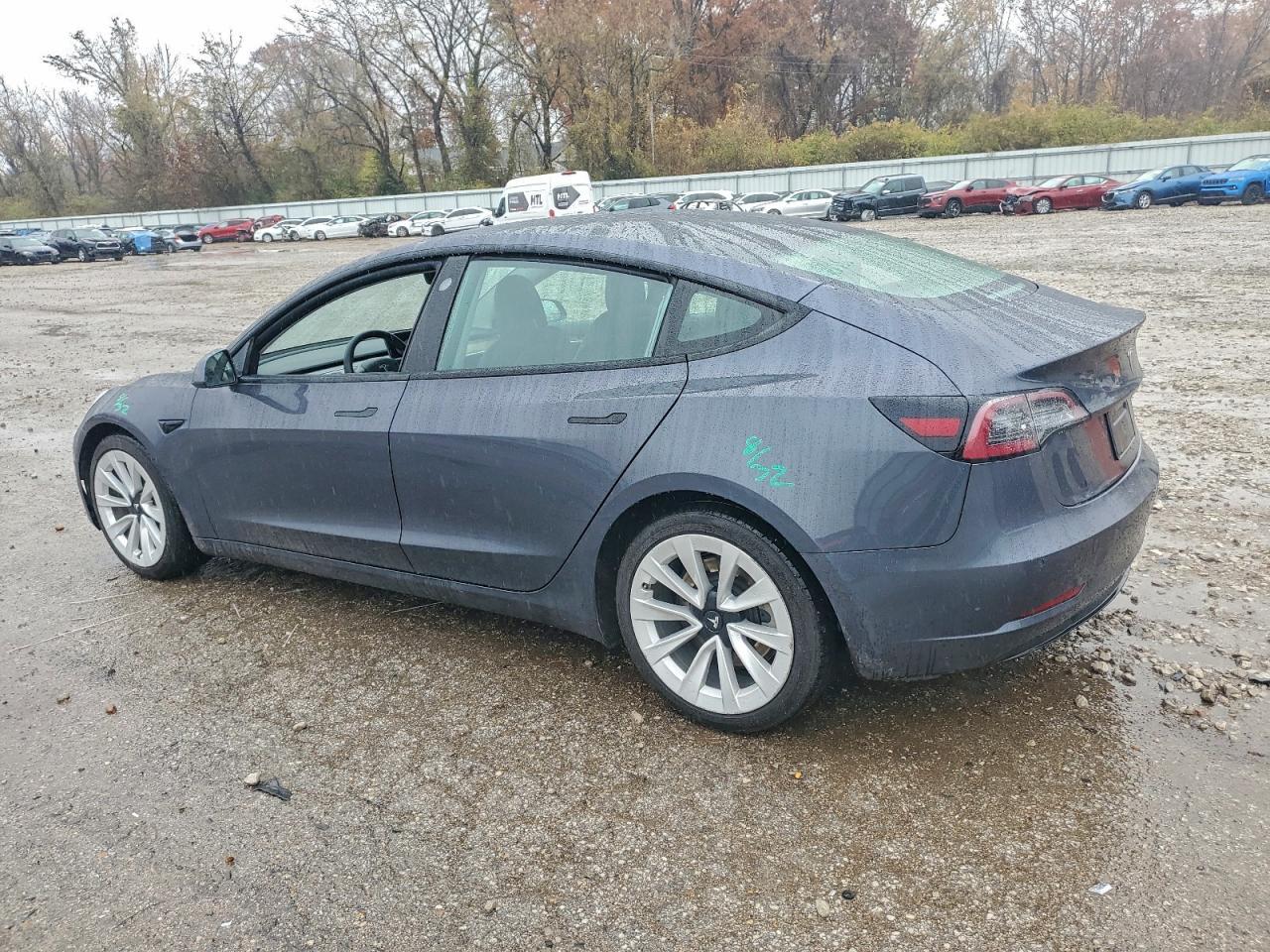 2021 Tesla Model 3 - Фото 2