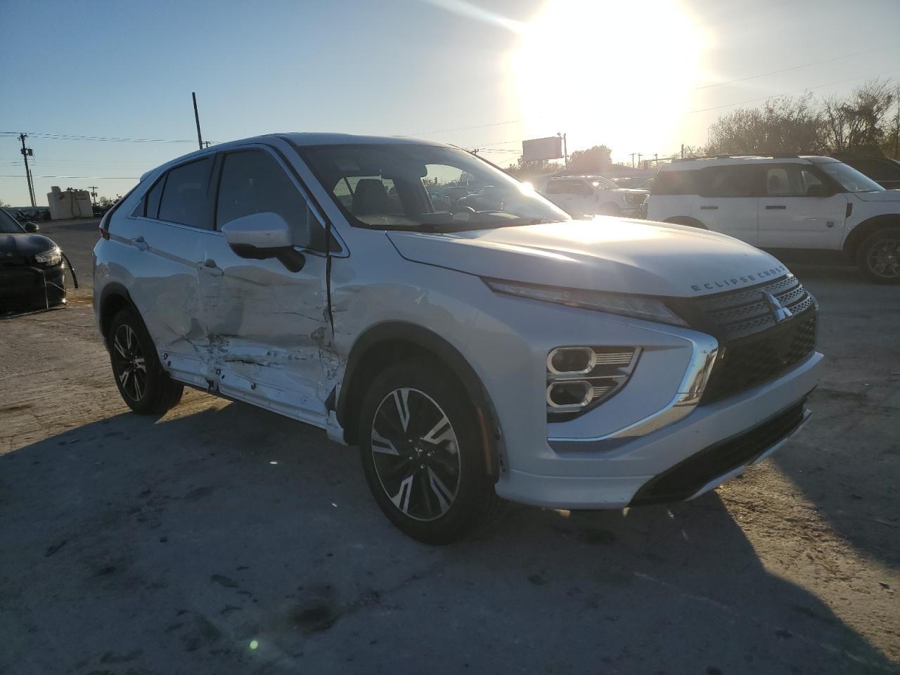2023 Mitsubishi Eclipse Cross Se - Фото 4