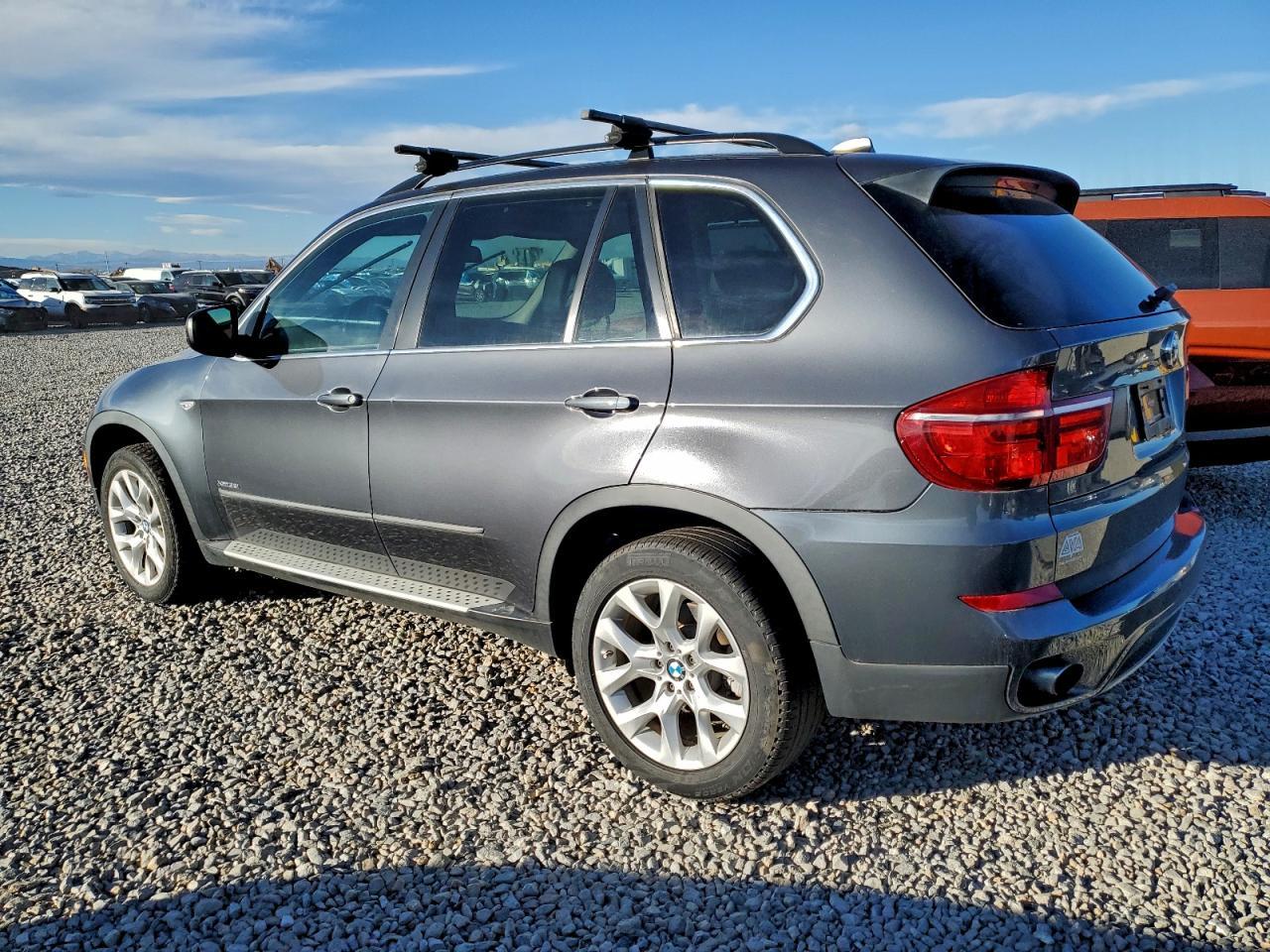 2013 BMW X5 xDrive35I - Фото 2