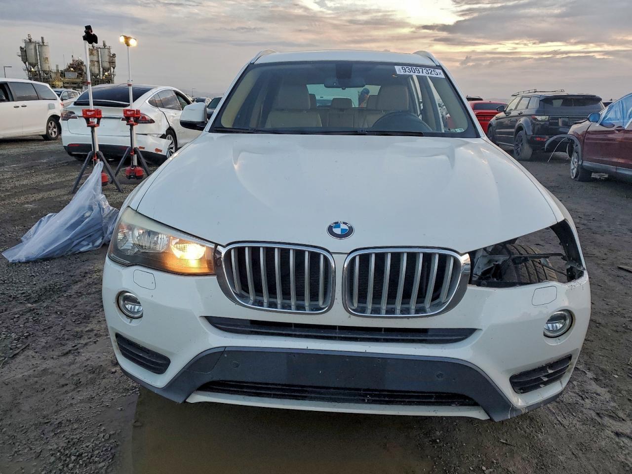 2017 BMW X3 Sdrive28I - Фото 5