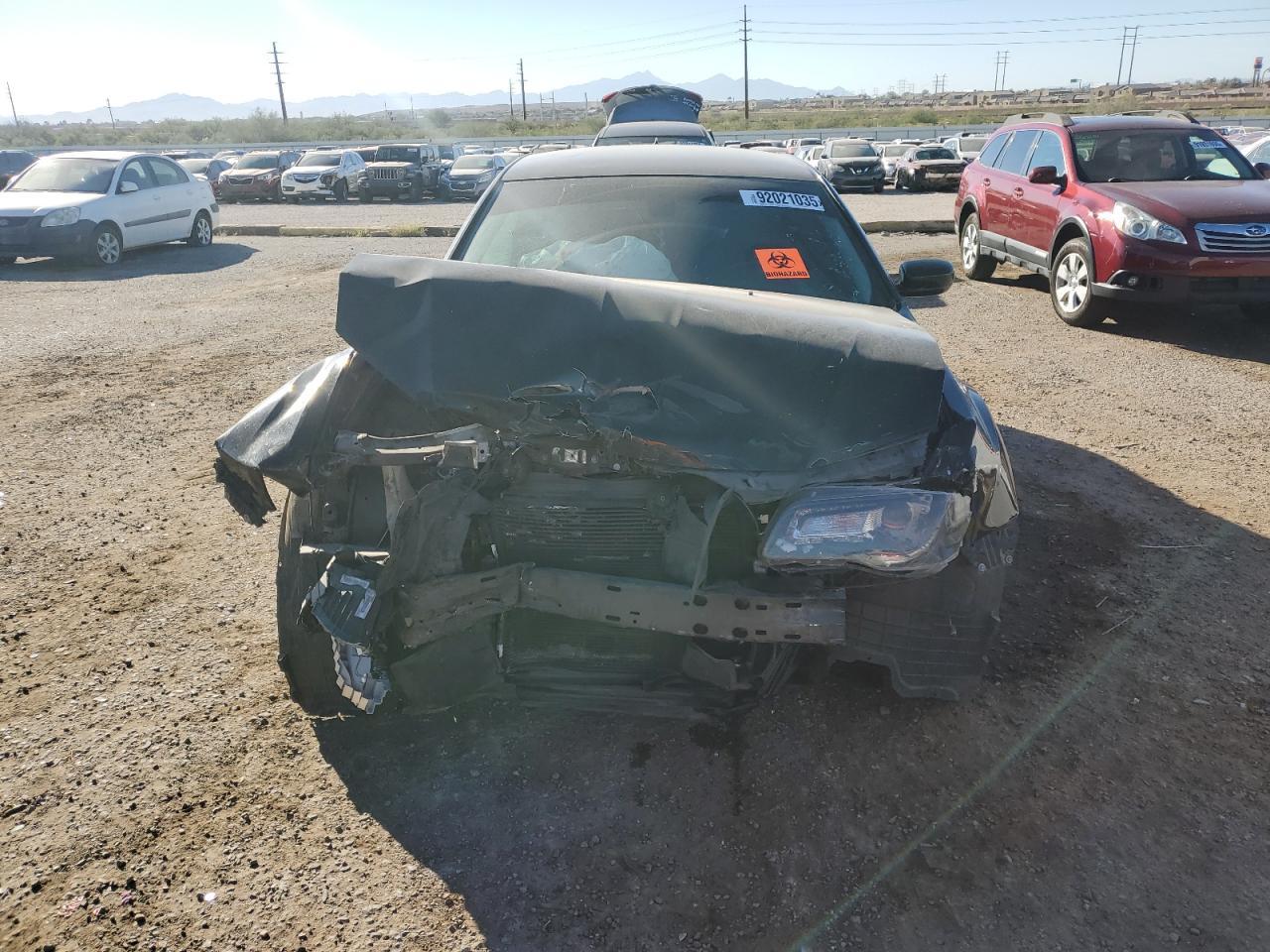 2019 Chrysler 300 Touring - Фото 5