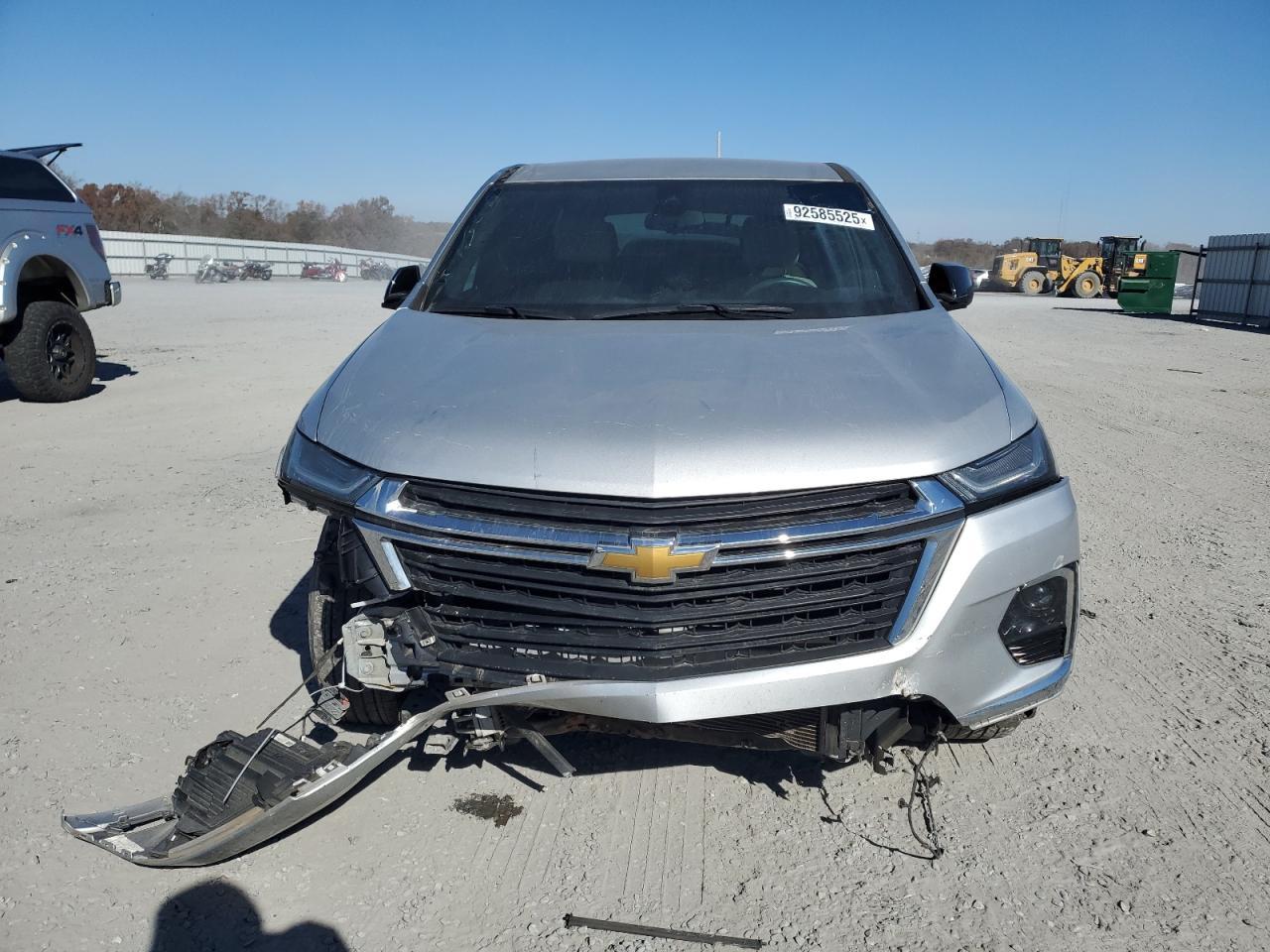 2022 Chevrolet Traverse Ls - Image 5