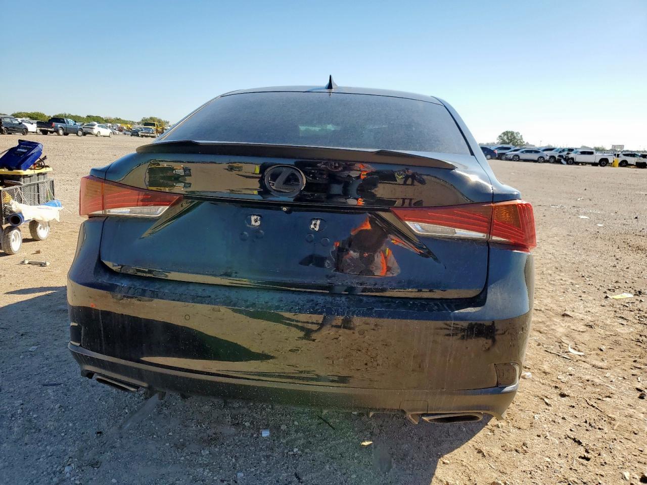 2017 Lexus Is 200T - Фото 6