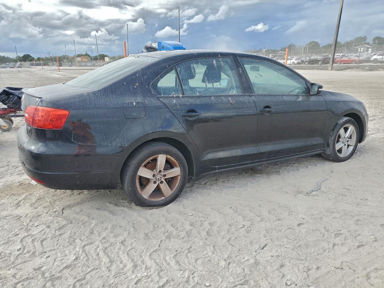 2011 Volkswagen Jetta Tdi - Фото 3