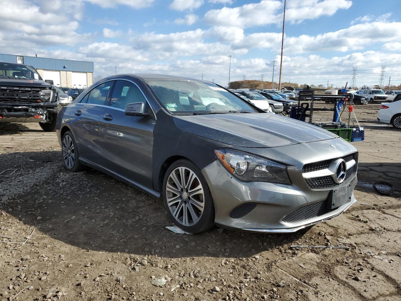 2017 Mercedes-Benz Cla 250 - Фото 4