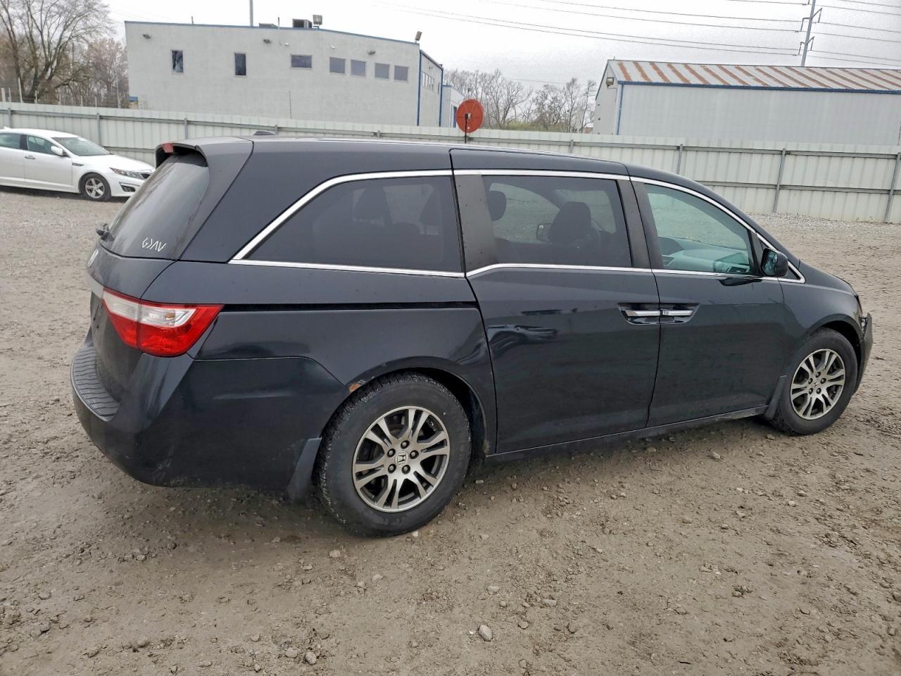 2013 Honda Odyssey Exl - Фото 3