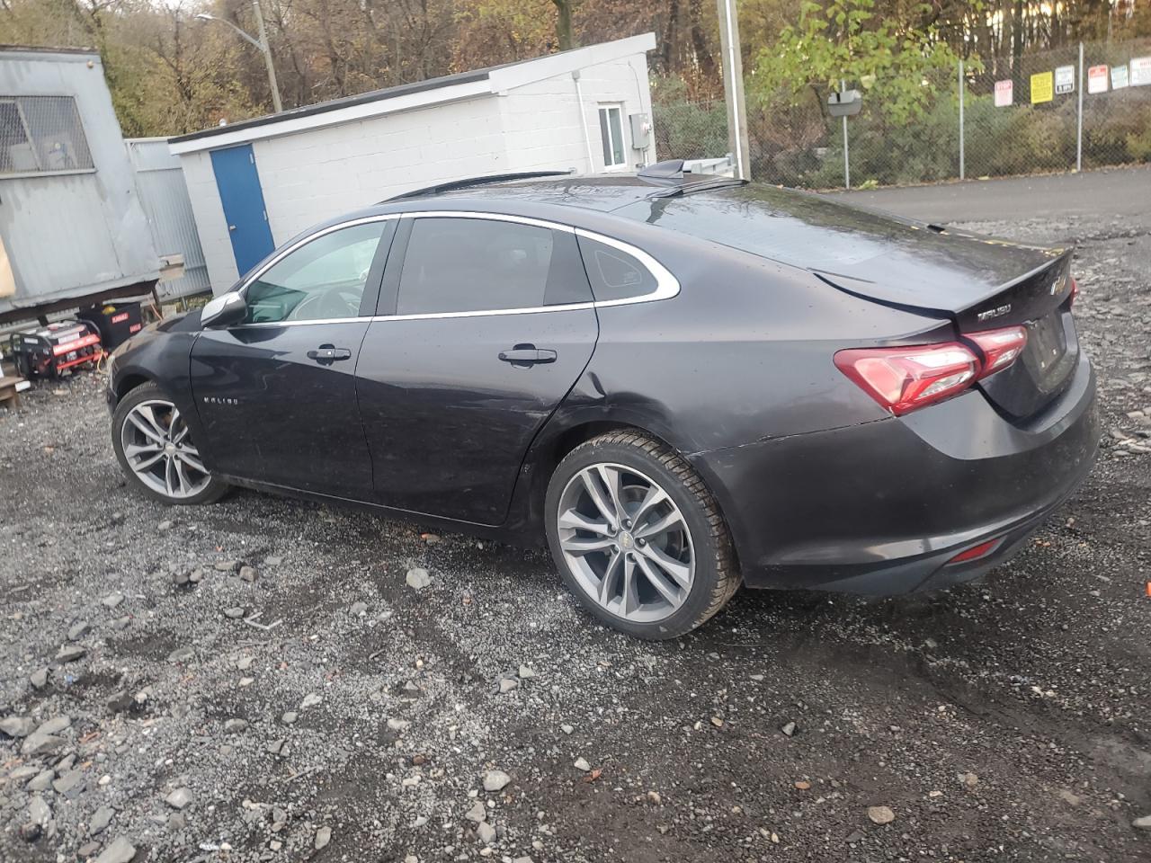 2022 Chevrolet Malibu Lt - Фото 2