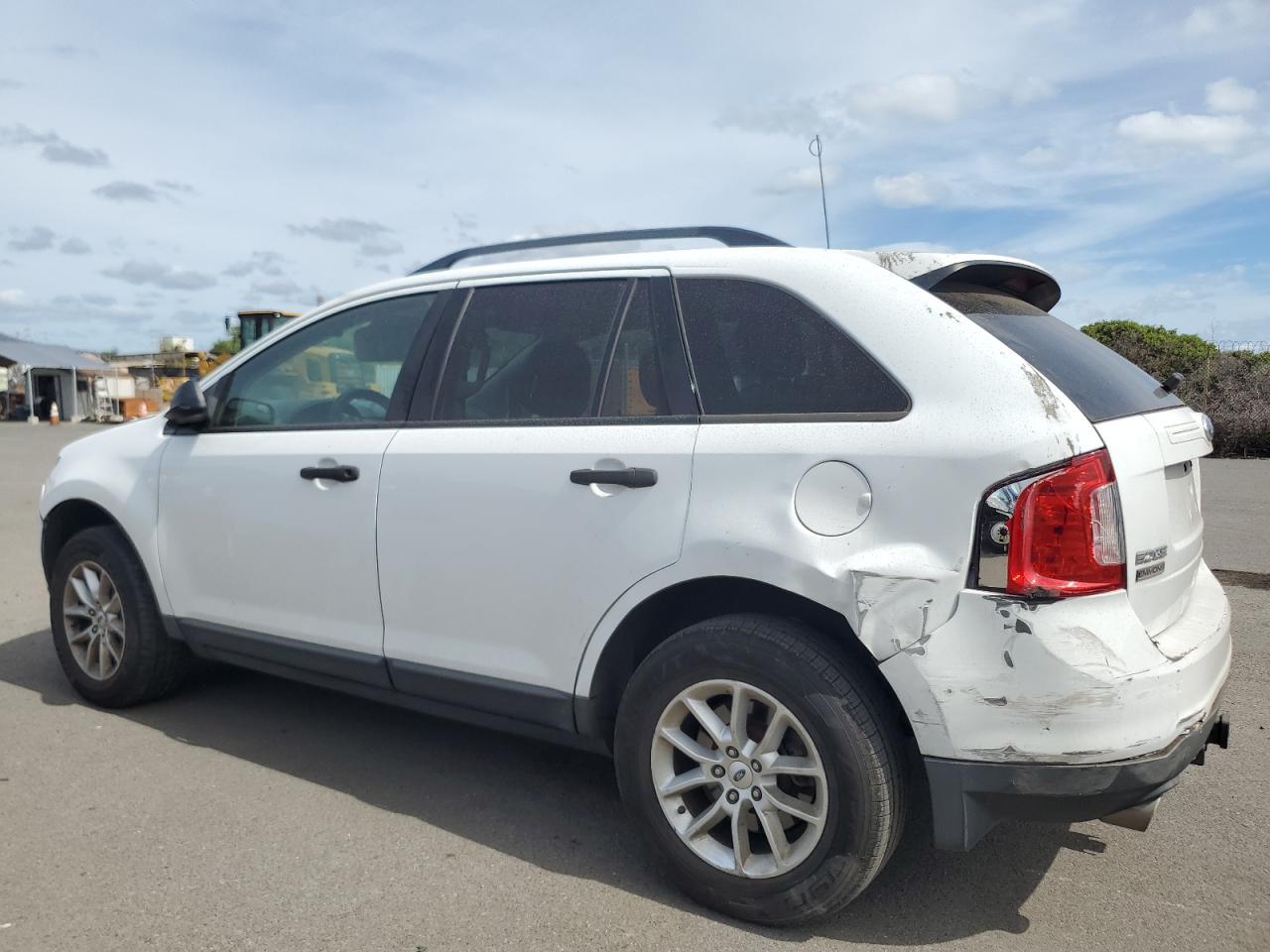 2014 Ford Edge Se - Image 2