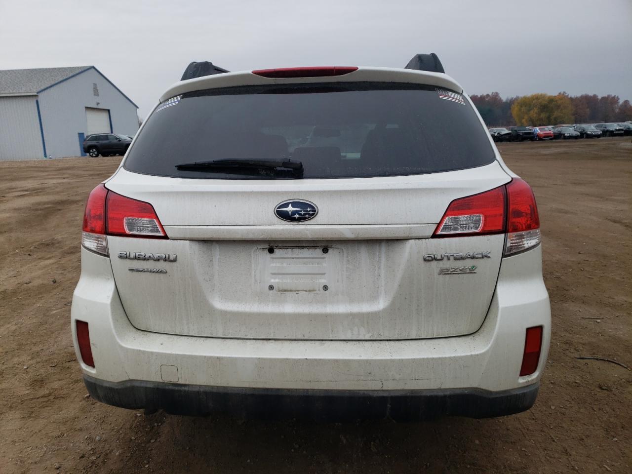2011 Subaru Outback 2.5I Premium - Image 6