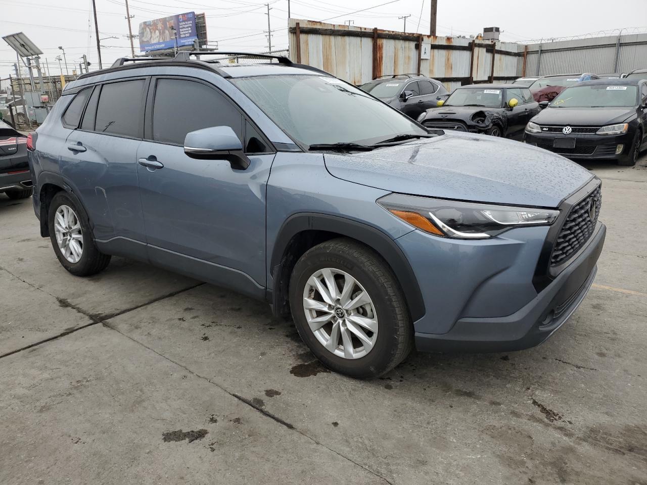 2022 Toyota Corolla Cross Le - Фото 4