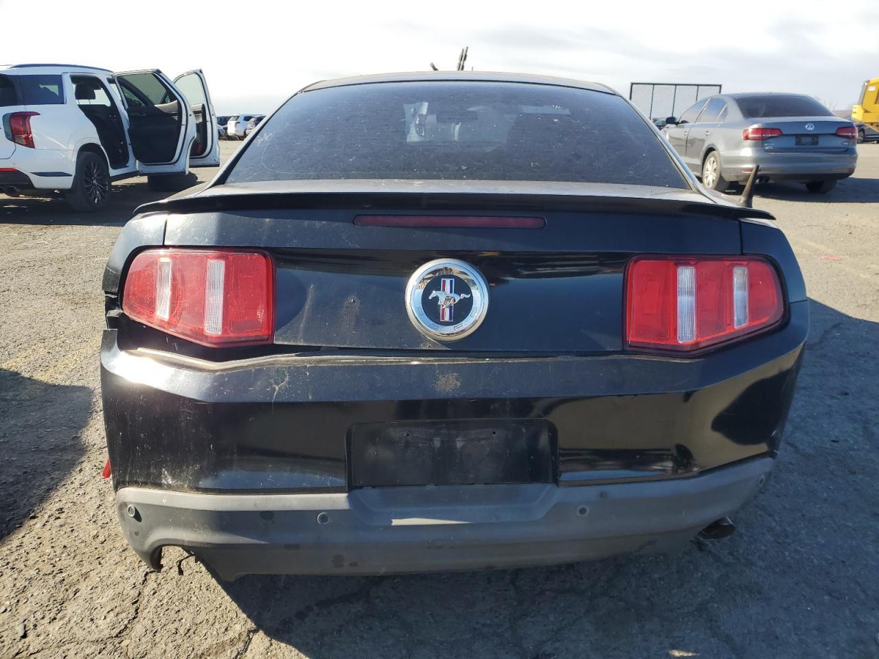 2012 Ford Mustang - Фото 6