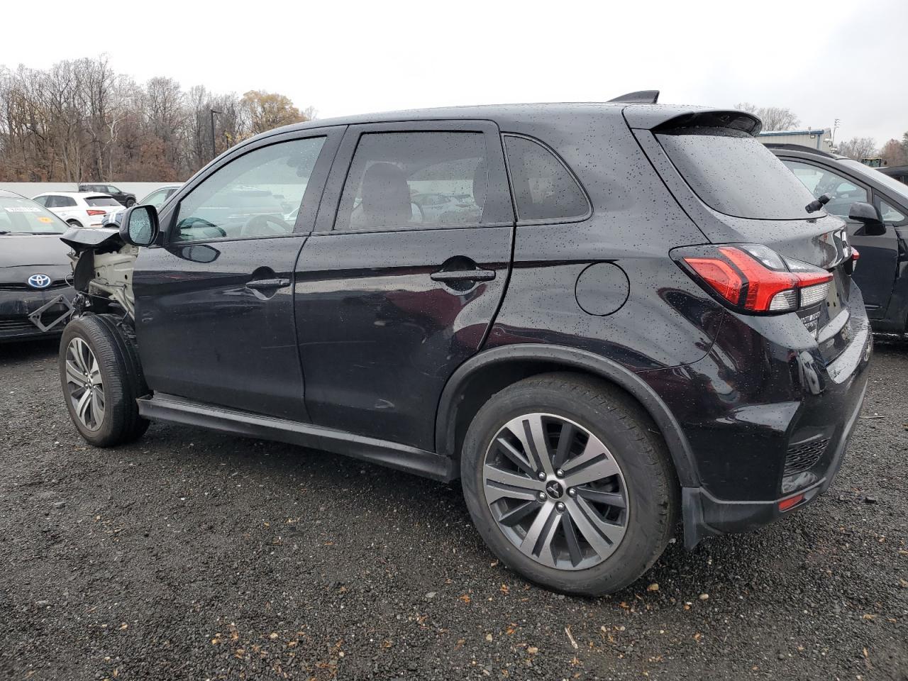 2022 Mitsubishi Outlander Sport Es - Фото 2