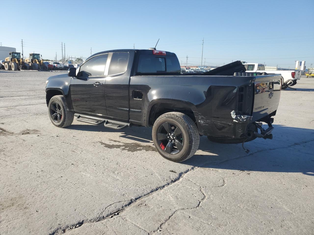 2019 Chevrolet Colorado Lt - Фото 2