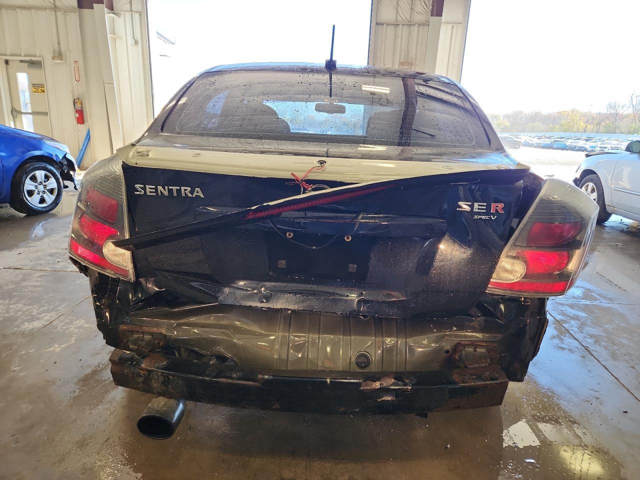 2011 Nissan Sentra Se-R Spec V - Image 6