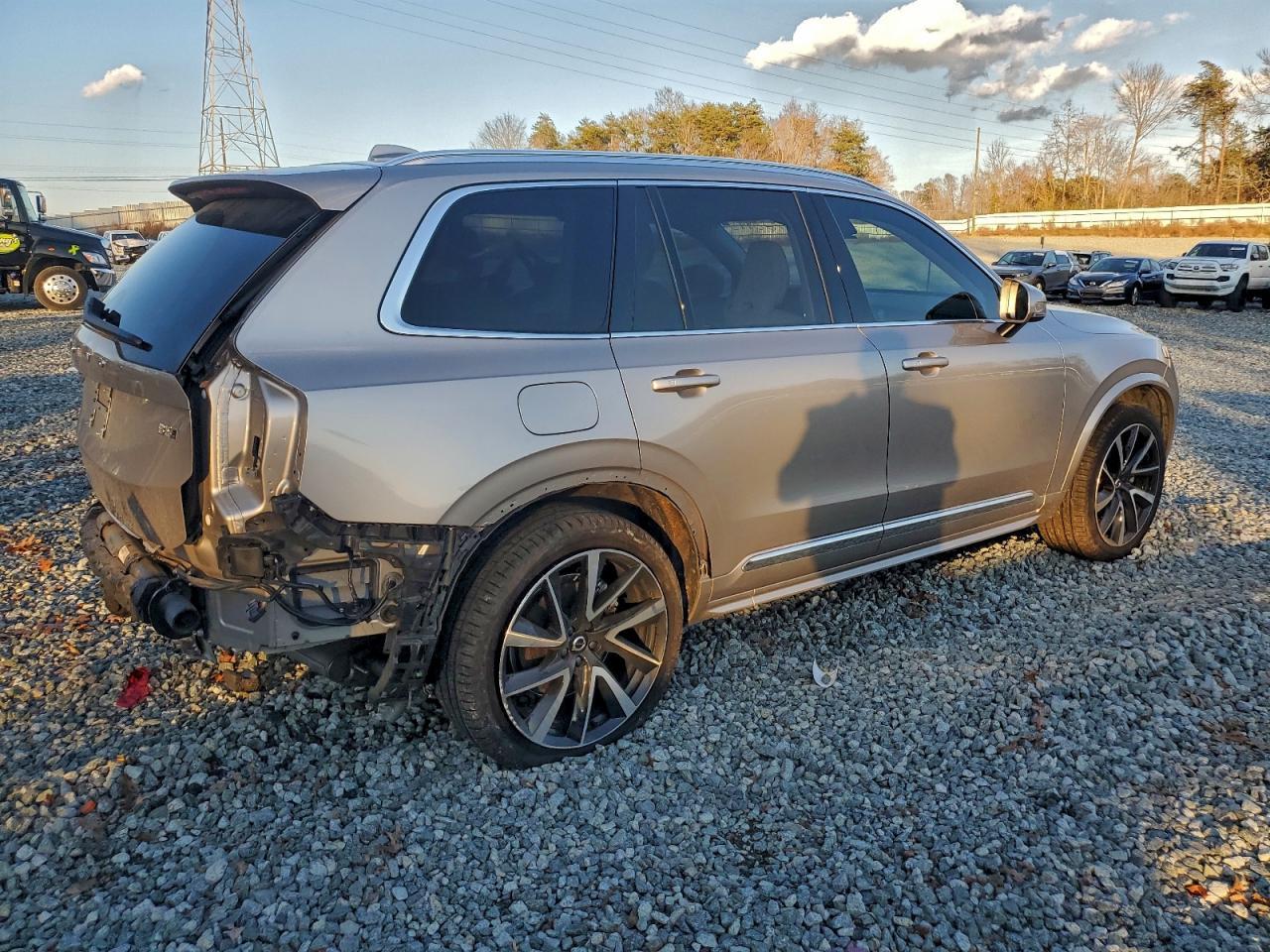 2025 Volvo Xc90 Plus - Image 3