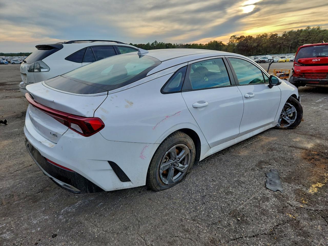 2021 Kia K5 Lxs - Фото 3