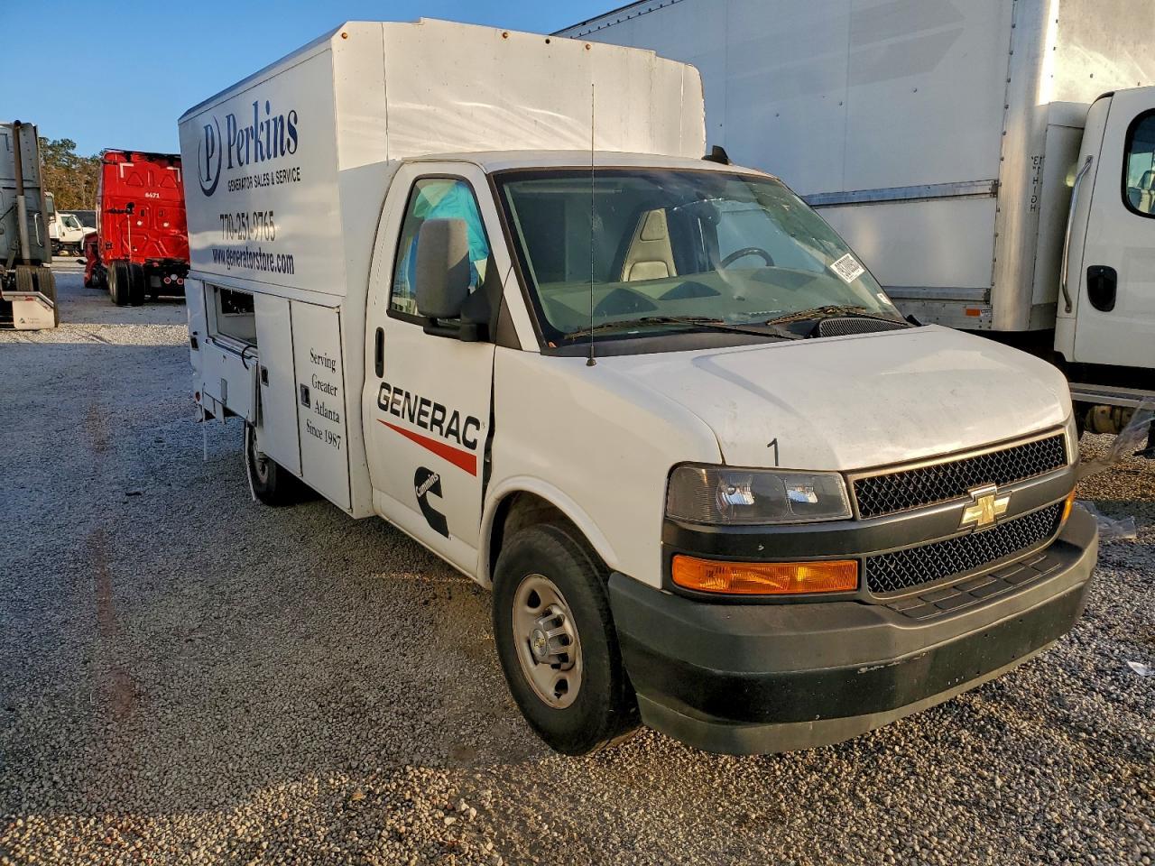 2021 Chevrolet Express Utility / Service Truck - Image 4
