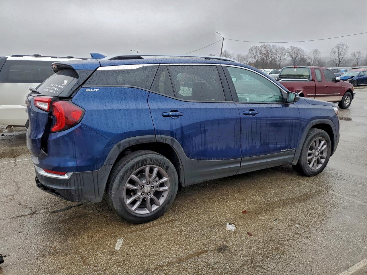 2023 GMC Terrain Slt - Фото 3