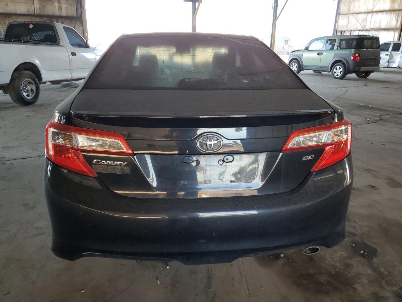 2013 Toyota Camry L - Фото 6