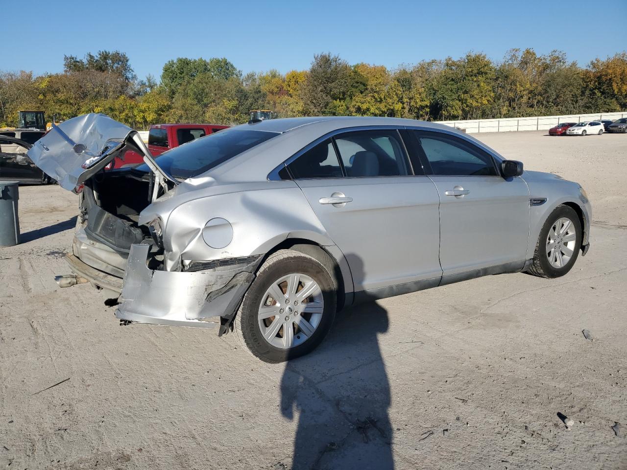 2011 Ford Taurus Se - Фото 3