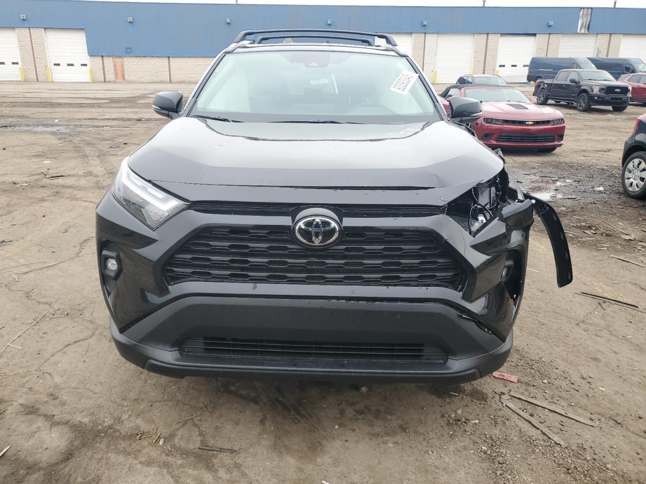 2025 Toyota Rav4 Xle Premium - Image 5