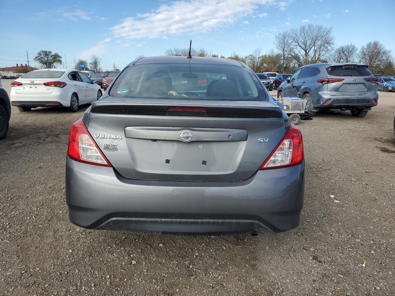 2019 Nissan Versa S - Image 6