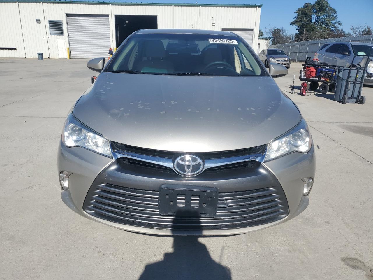 2017 Toyota Camry Le - Фото 5