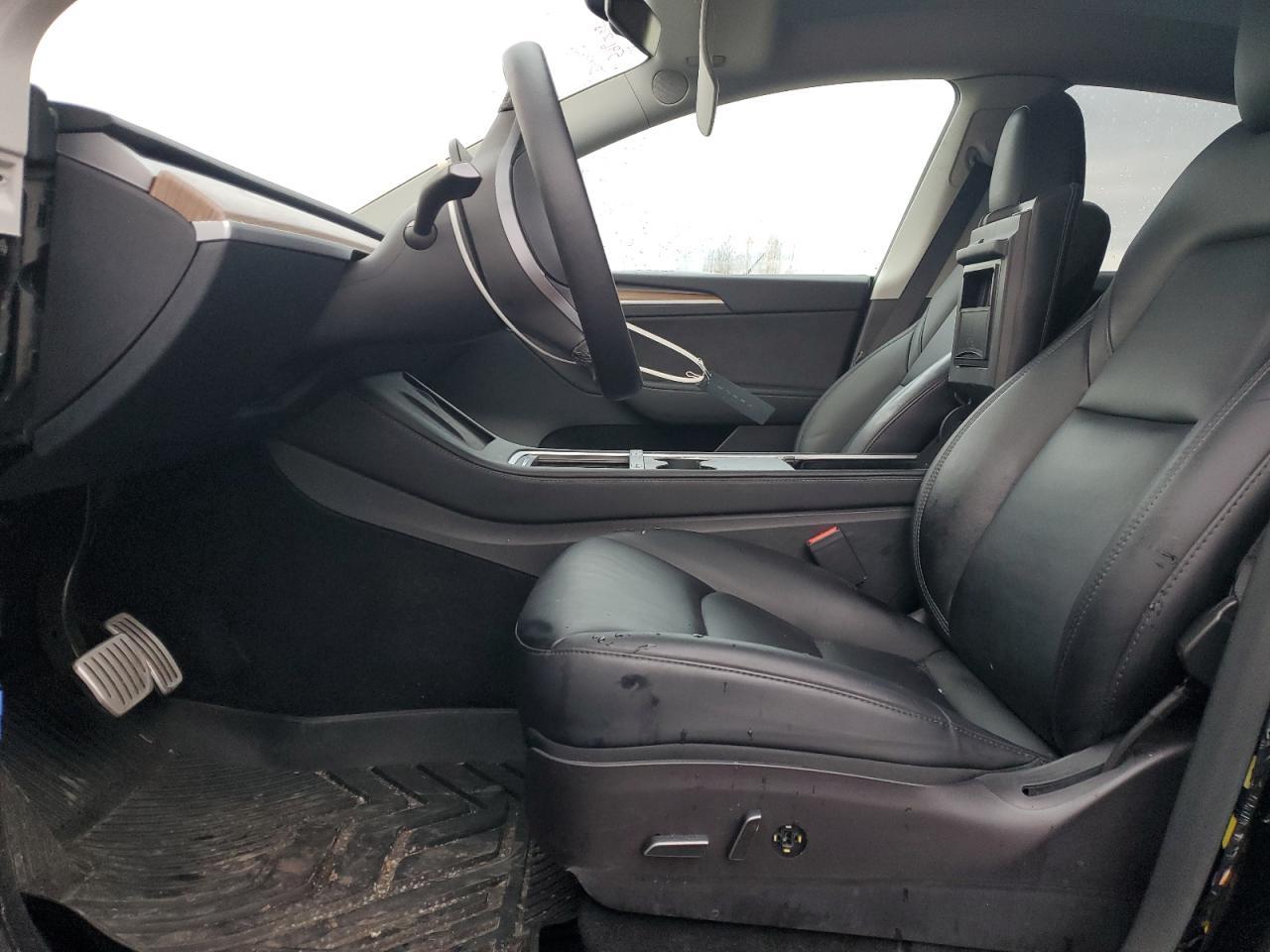 2023 Tesla Model Y - Image 7