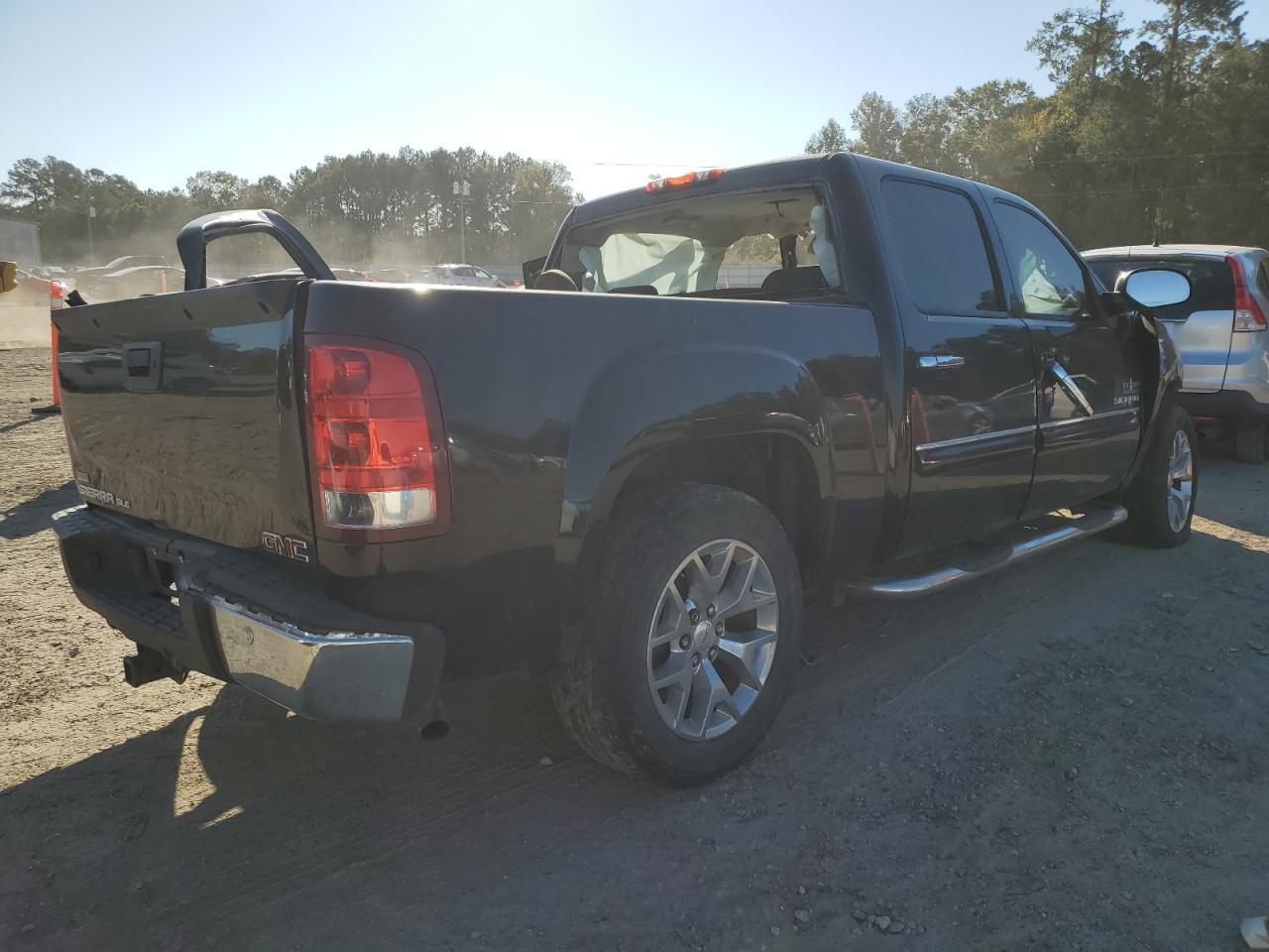 2011 GMC Sierra C1500 Sle - Image 3