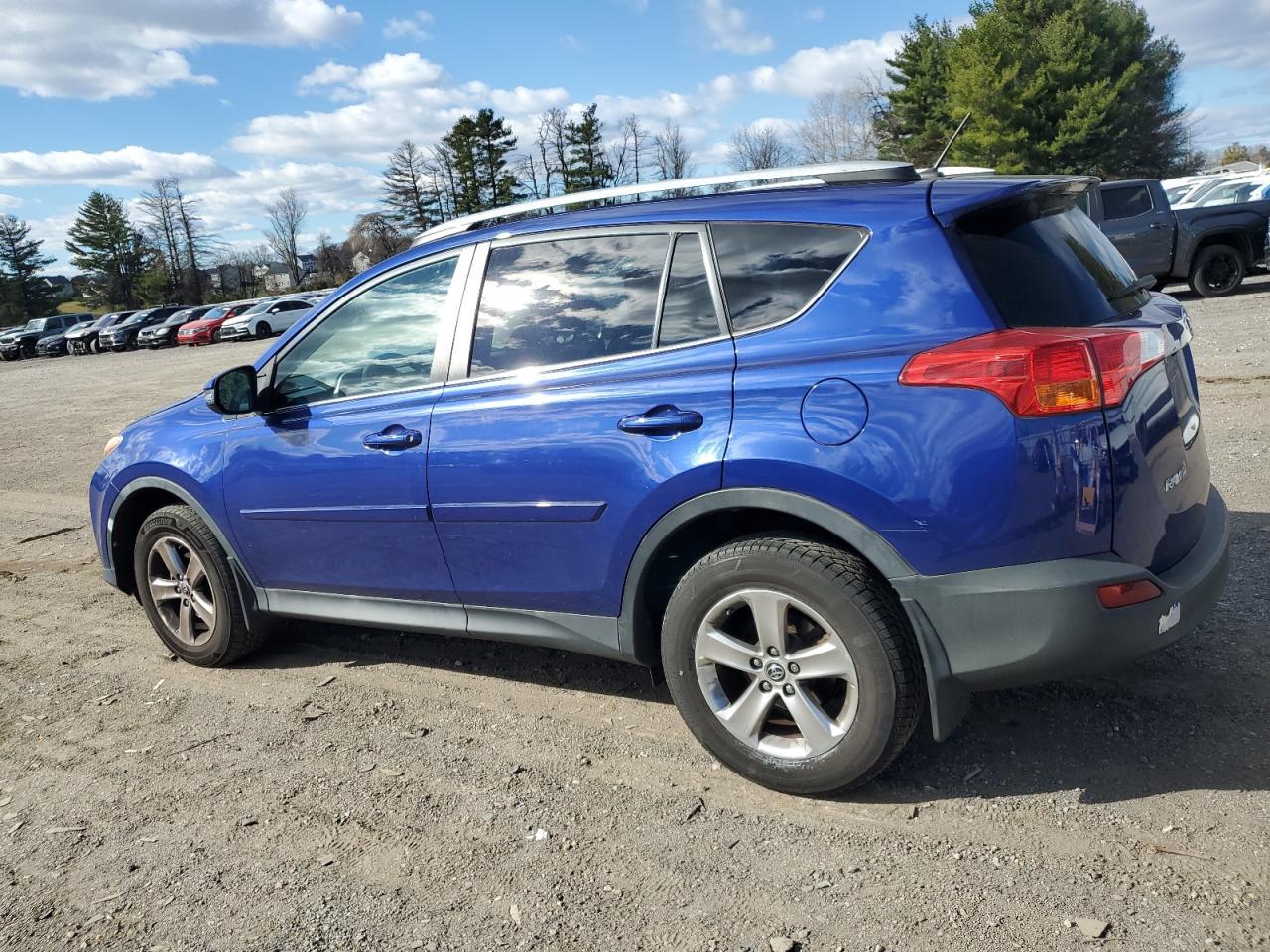 2015 Toyota Rav4 Xle - Image 2