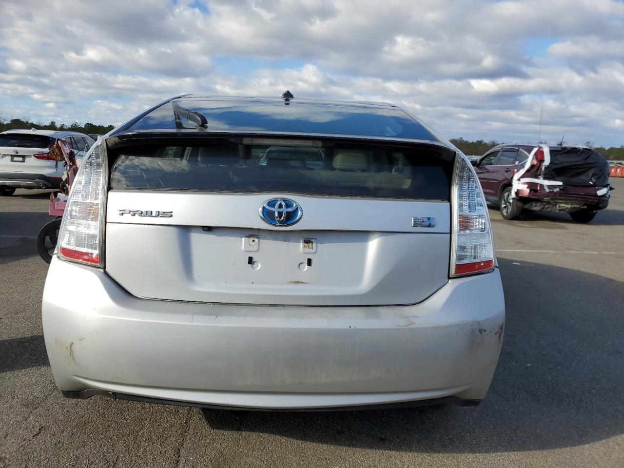 2010 Toyota Prius - Фото 6