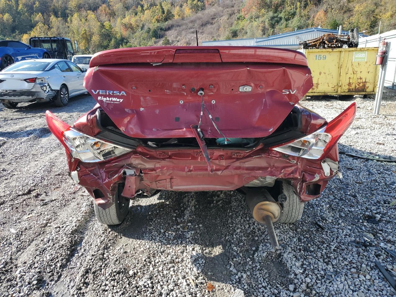 2018 Nissan Versa S - Фото 6