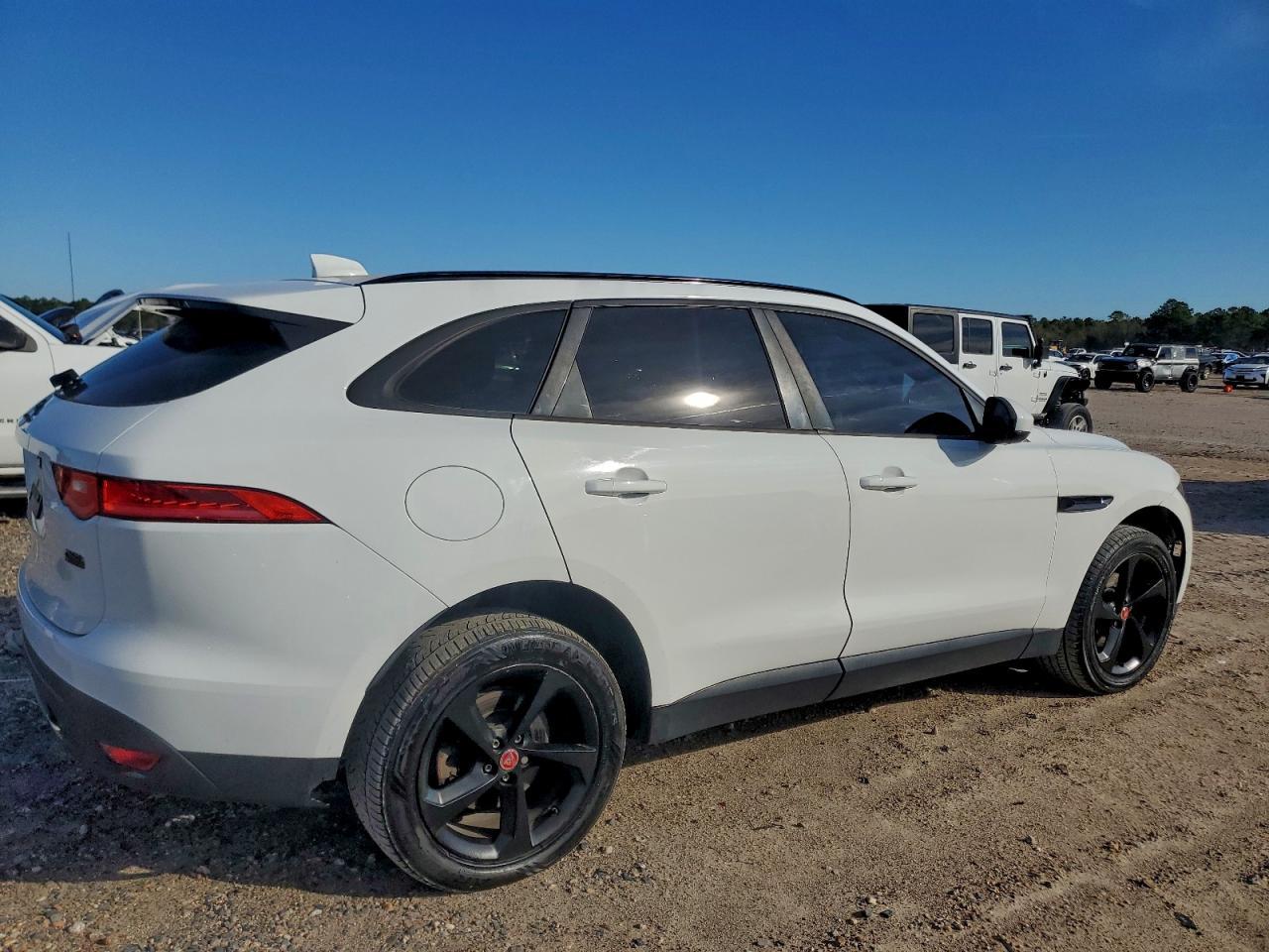 2018 Jaguar F-Pace Premium - Фото 3